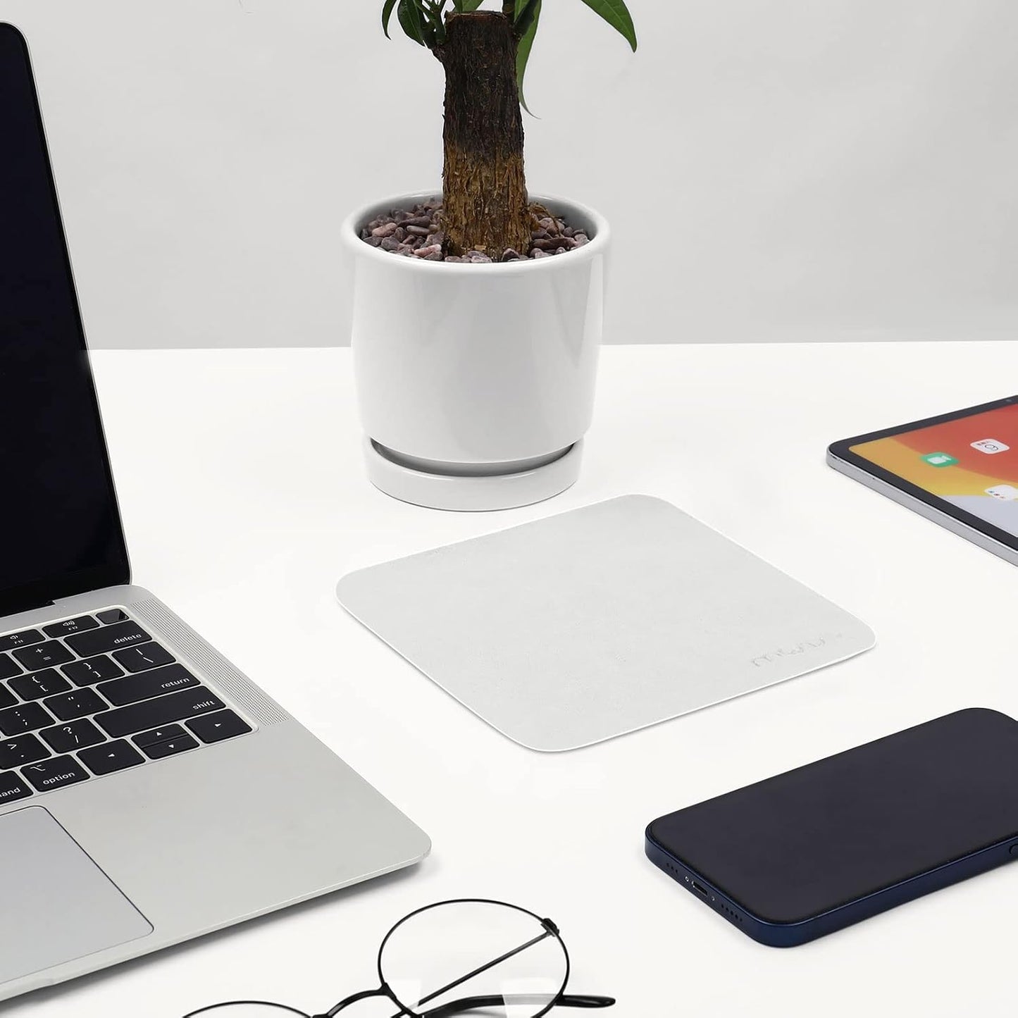 MOSISO 2PCS Polishing Cloth, Soft Microfiber Cloth Electronic Screen Cleaning Cloths Compatible with iPhone,Compatible