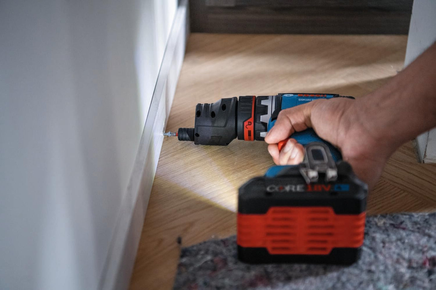 BOSCH GSR18V-800FCB24 18V Drill/Driver with 5-In-1 Flexiclick® System and (1) CORE18V® 4 Ah Advanced Power Battery
