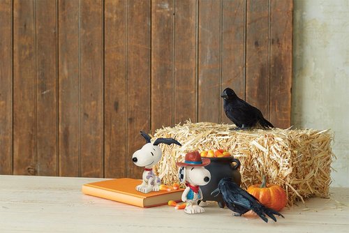 Enesco Peanuts by Jim Shore Snoopy Cowboy Miniature Figurine, 3.44 Inch, Multicolor