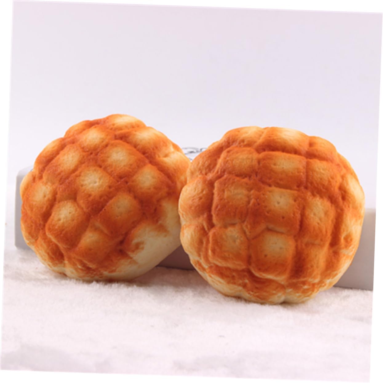 2pcs VOSAREA Simulated Pineapple Bread Decor Realistic Faux Bread Model for Home Bakery and Photography Props Pu