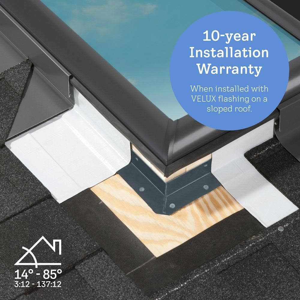 VELUX VS C04 2004S VS Manual Venting Deck Mount Skylight, Laminated LowE3 Glass and Solar Room Darkening Shade - (Rough Opening: 21 in x 37-7/8 in) - Gray Frame/Clear Glass