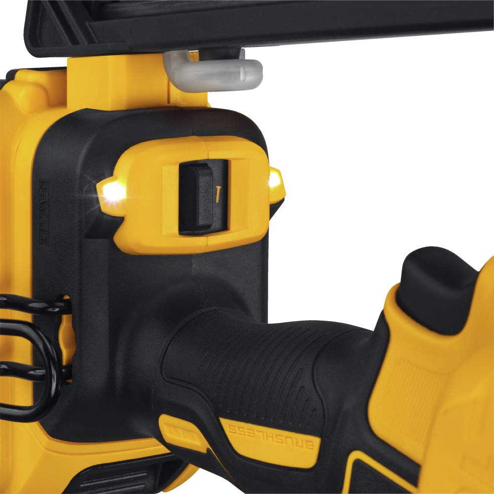 DEWALT 20V MAX* XR Finish Nailer, Angled, 16GA (DCN660D1)