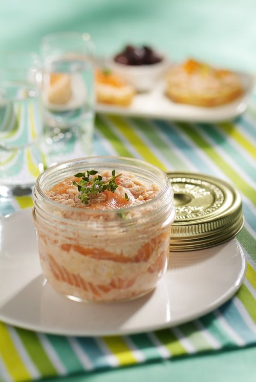Le Parfait Familia Wiss Terrine Wide Mouth French Glass Jar w/Airtight 2-Piece System Gold Lids | Ideal for Canning, Food Storage, Meal Prep, Cake Jar & DIY Crafts | 7oz Half/Pint (Pack of 6) 200ml