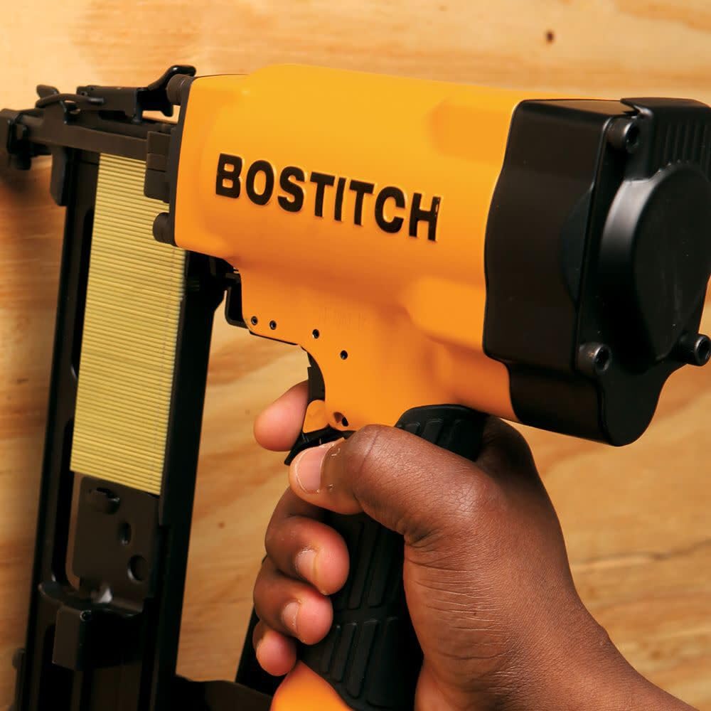 Bostitch 16 Ga 7/16 In. Pneumatic Medium Heavy Duty Crown Stapler