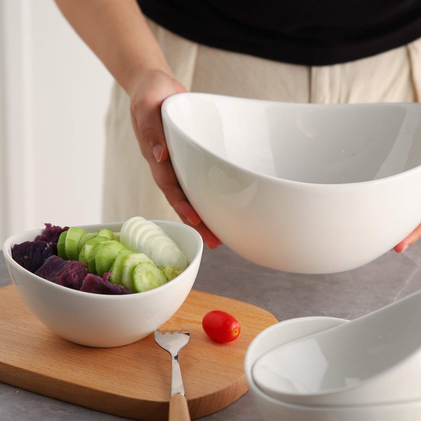 Samsle Porcelain Small Serving Bowls, 10 Ounce Dessert Bowls for Ice Cream Snacks Appetizer Candy Dishes, Dishwasher Safe Durable Ceramic White Bowl for Party, Set of 6