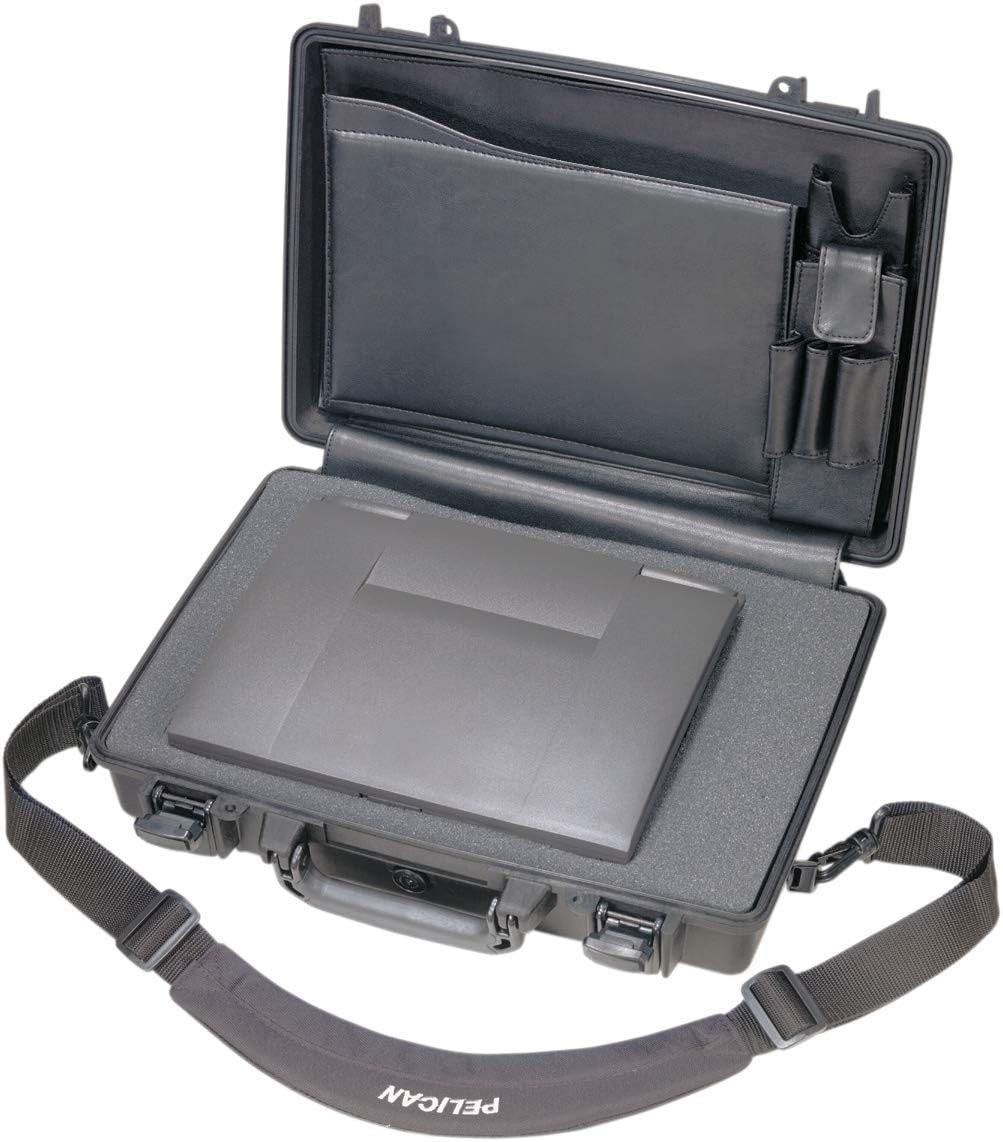 Pelican 1490 Case With Foam (Black)