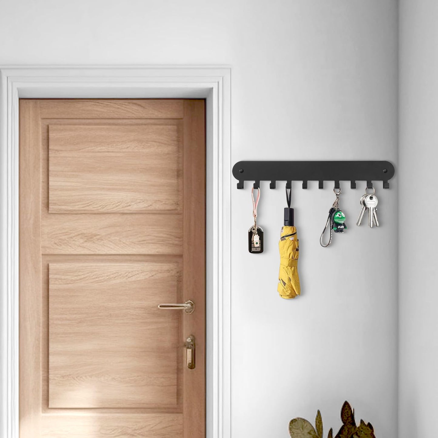 Suzurana 2 Pack Key Holder for Wall,Key Hooks with 10 Hooks,Key Holder Wall Mount Self Adhesive, Key Rack for Wall No Drill for Living Room, Kitchen, Bathroom, Garage (Black)