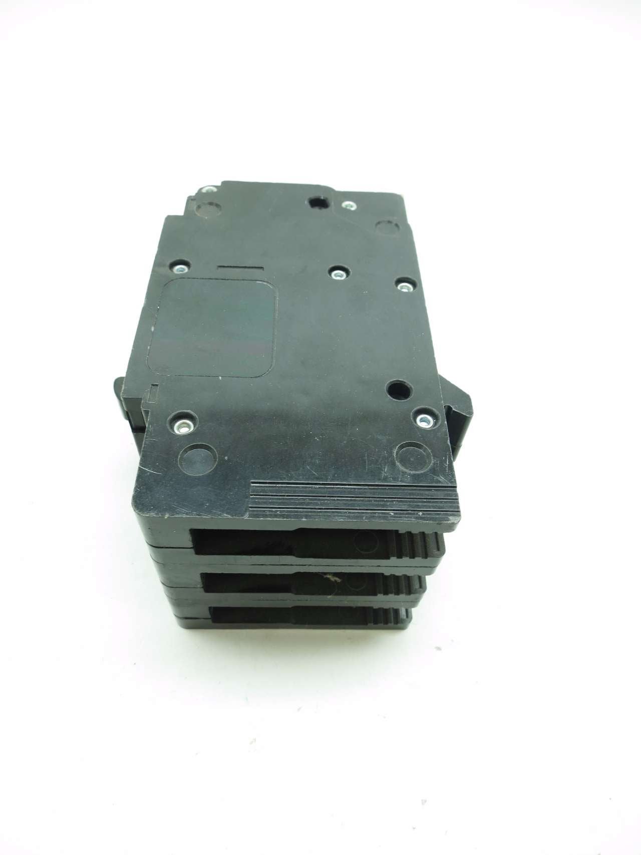 SQUARE D EDB34020 3P 20A AMP 480/277V-AC MOLDED CASE CIRCUIT BREAKER D513646