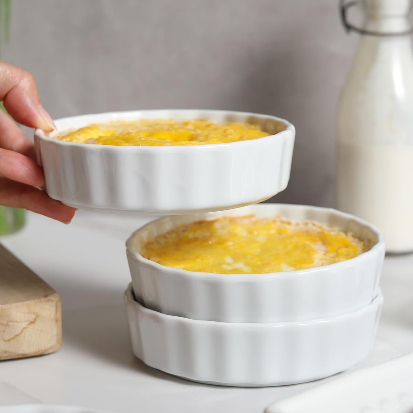 Feenmai 6oz Creme Brulee Ramekins Set of 4 - Ceramic Baking Dishes, Non-Stick Porcelain Pie Dish, Wave Round Baking Dish for Dessert, Pie, Tart, Souffles, Appetizers, Oven and Dishwasher Safe