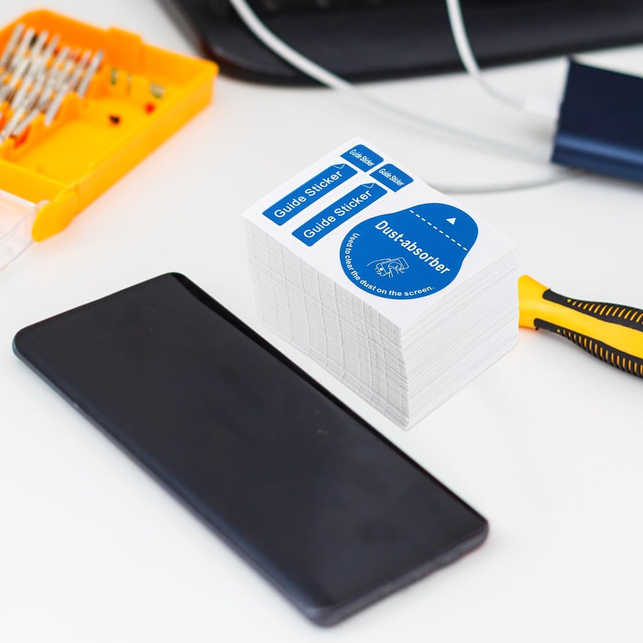 Uonlytech LCD Screen Cleaning Decals - 600 Pcs Portable Dust Removal Stickers for Phones & Tablets