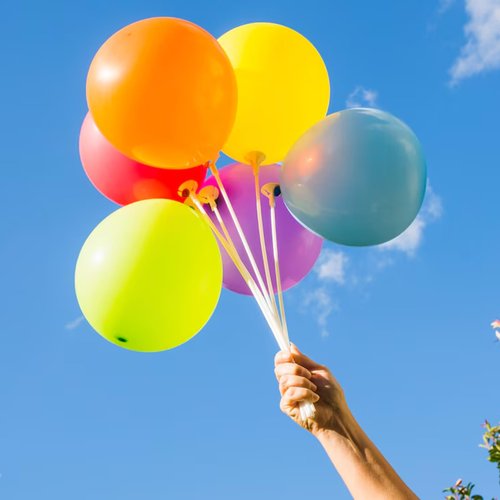 JJUNW 20 Pcs Balloon Sticks, White, Long Plastic Balloon Sticks With Bases, Balloon Holder Sticks Balloon Weights for Tying Balloon Arch, General Celebration, Unisex-Kids & Adults