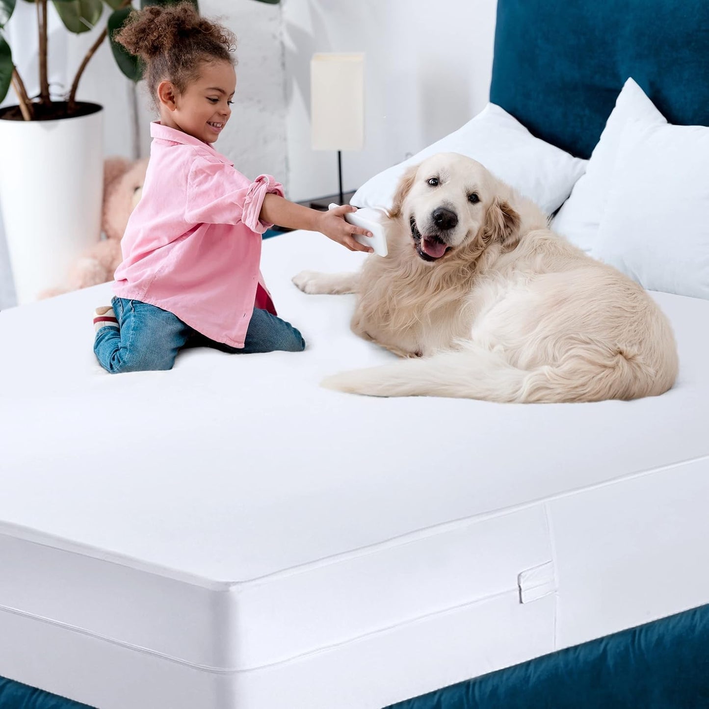 Utopia Bedding Waterproof Mattress Protector - Full XL Size, Zippered Bed Bug & Dust Mite Proof Cover