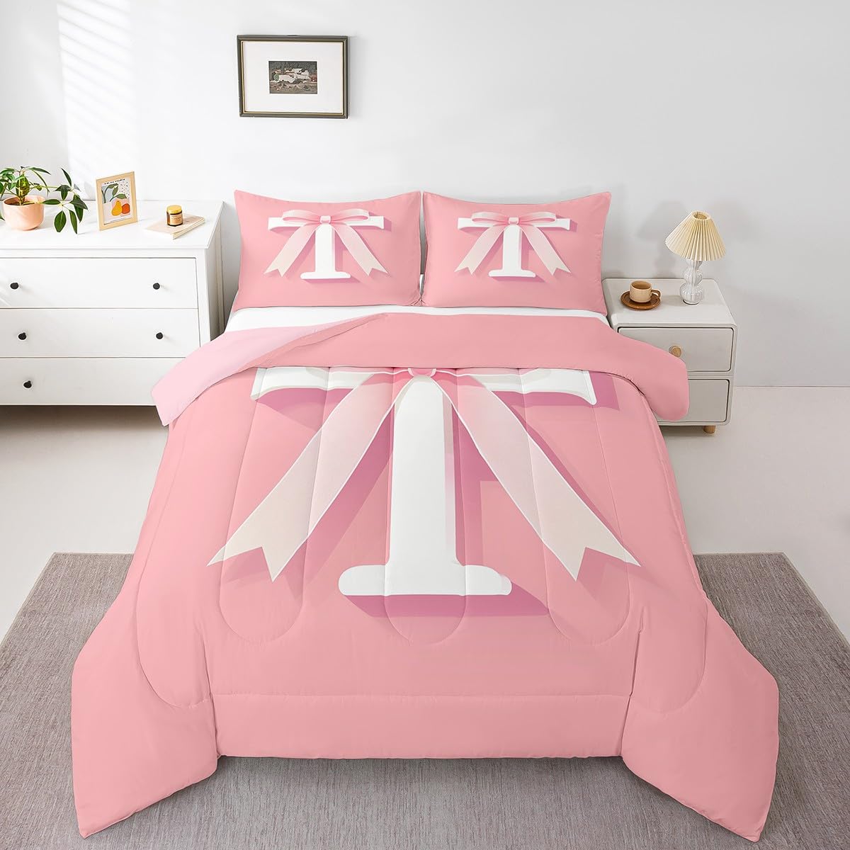 jejeloiu Kawaii Pink Bow Bedding Set, Queen Size, Decor Teen Girl Gifts Personalized Initial T Bedding Set, Ultra Soft Monogrammed Comforter Modern Fashion,Duvet Set Room Decor Quilt Set