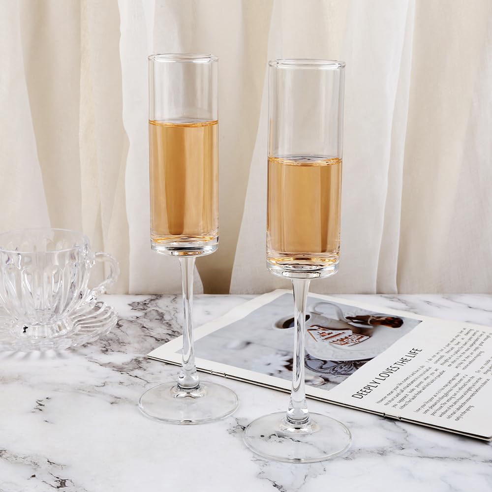 BTGLLAS Champagne Flutes Set of 4, 160ML - Elegant Glass Champagne Flutes for Celebrations - 5.5oz Capacity, Clear (Glass, 4Pcs160ML)