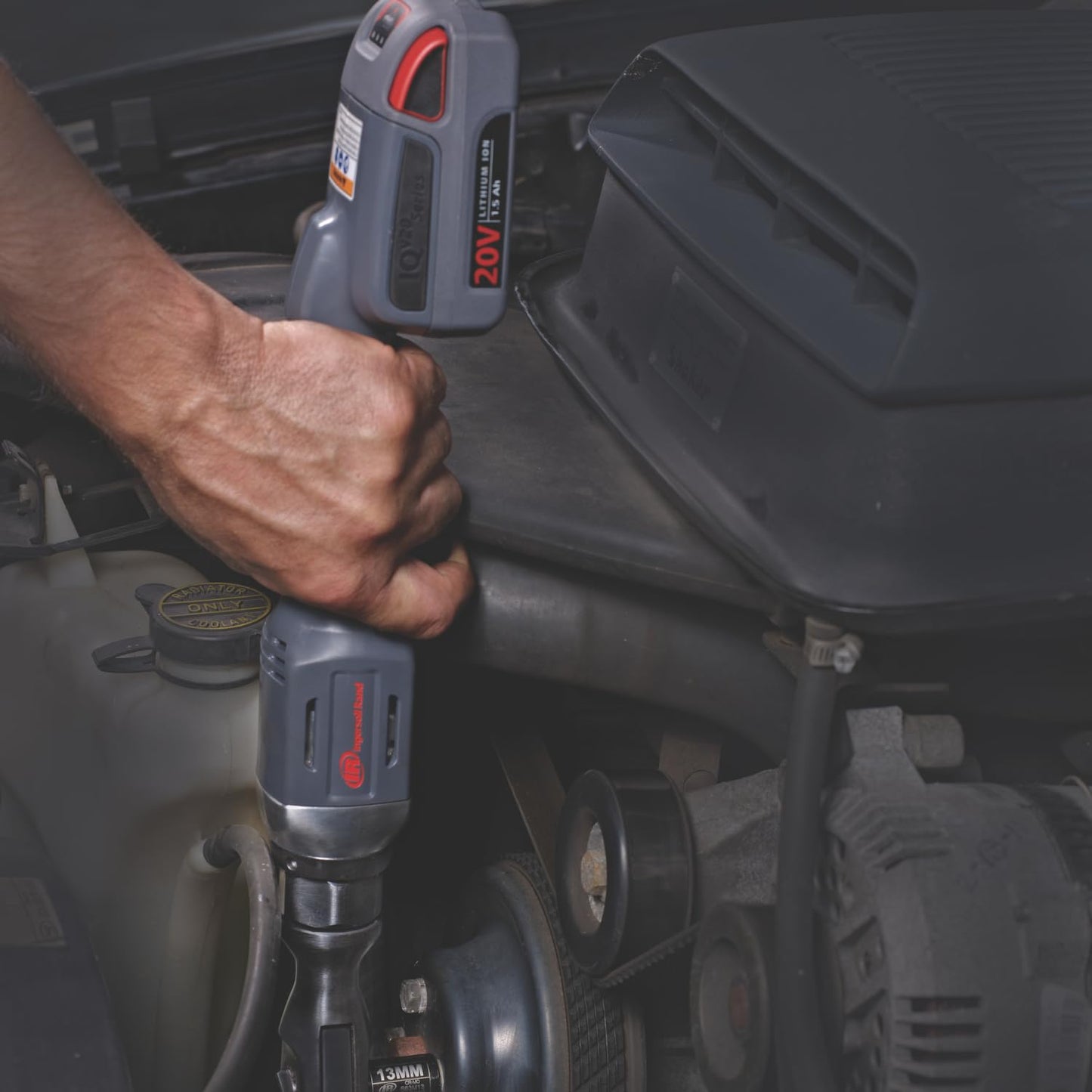 Ingersoll Rand R3130-K22 3/8" 20V Cordless Ratchet Wrench 2 Battery Kit, 54 ft-lb Torque, 225 RPM