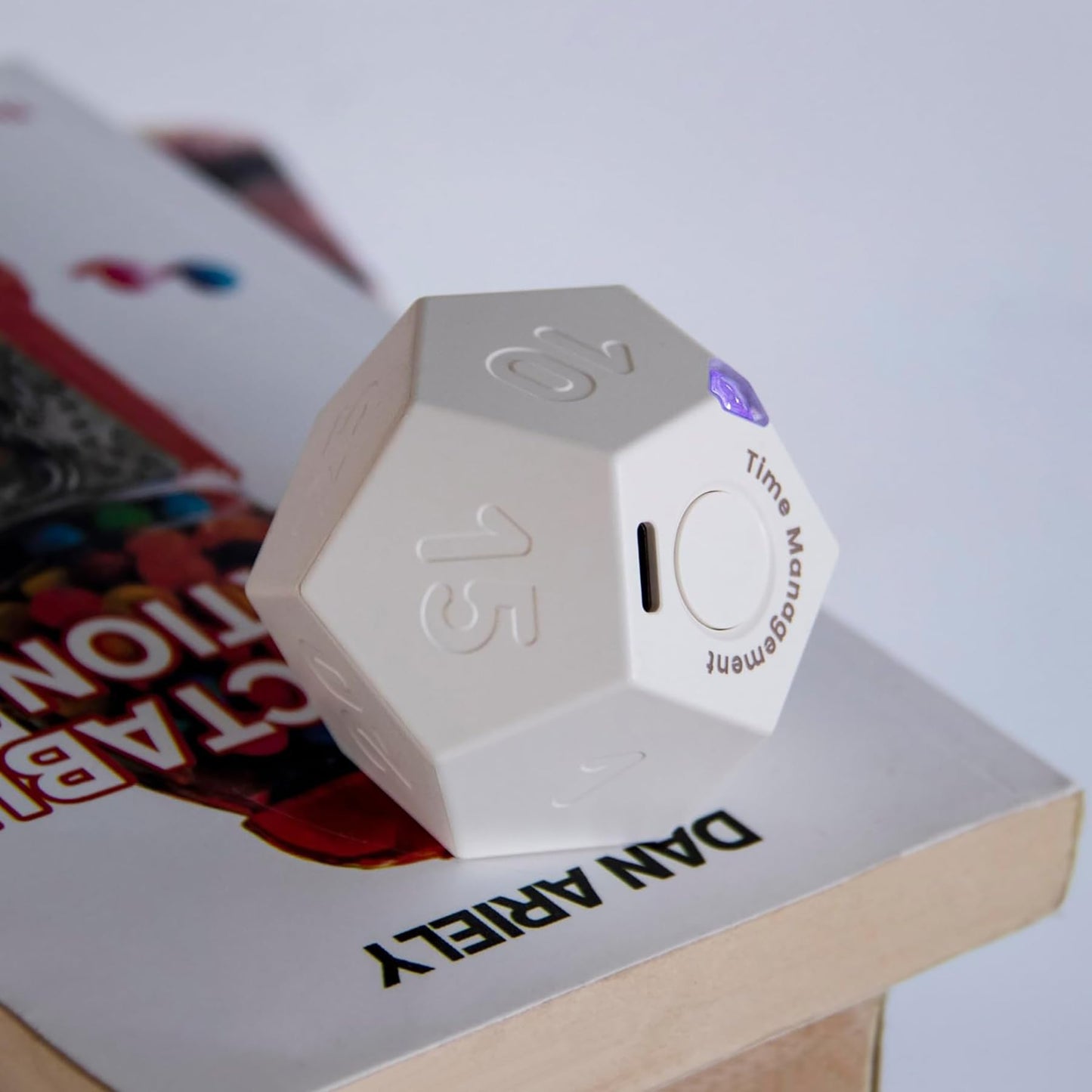 BEBESIRI Mini 12 Sided Cube Timer, 11 Preset Times Pomodoro Timer for Enhanced Productivity. Ideal for ADHD Management, Workout, Study & Kitchen Cooking. Easy to Use（White）