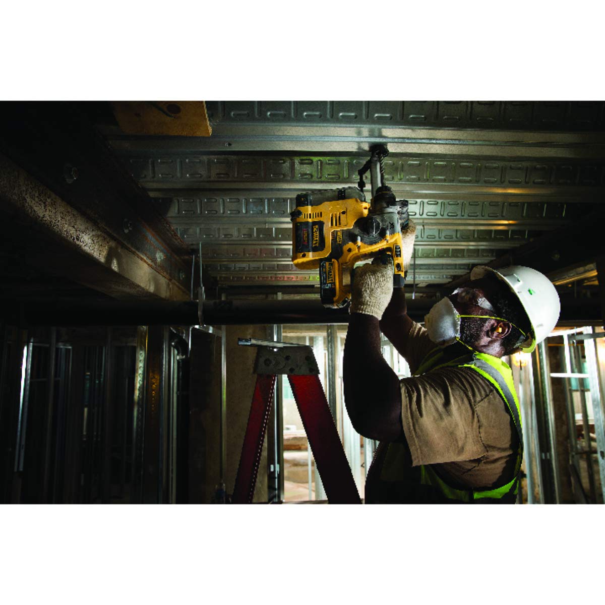 DEWALT 20V MAX SDS Rotary Hammer Drill, Cordless (DCH273B) | DEWALT Large Hammer Dust Extraction - Demolition (DWH052)