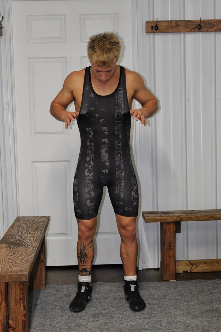 GO EARN IT Men's Black Flag Camo Singlet (Adult X-Small)