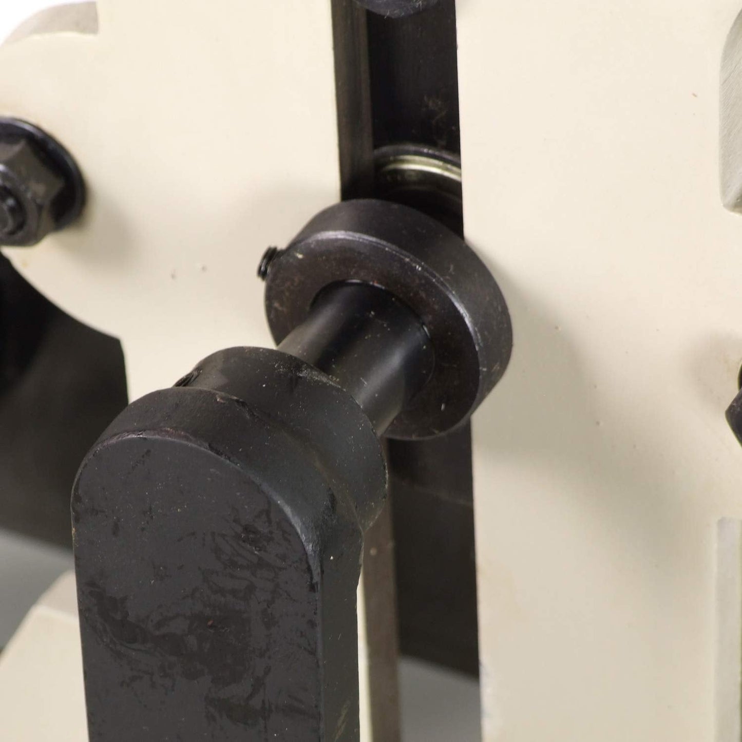 Baileigh Manual Roll Bender (R-M7)