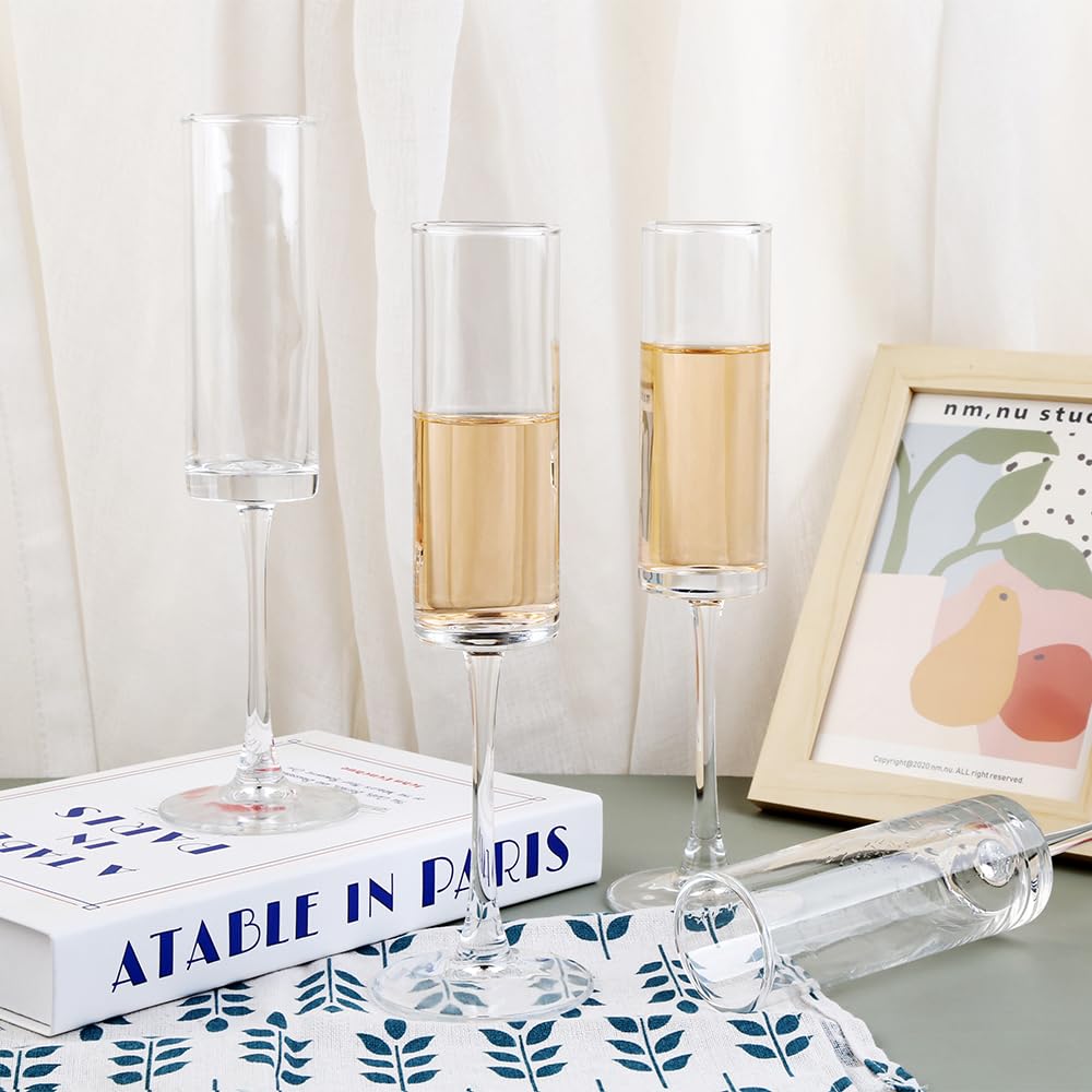 BTGLLAS Champagne Flutes Set of 4, 160ML - Elegant Glass Champagne Flutes for Celebrations - 5.5oz Capacity, Clear (Glass, 4Pcs160ML)