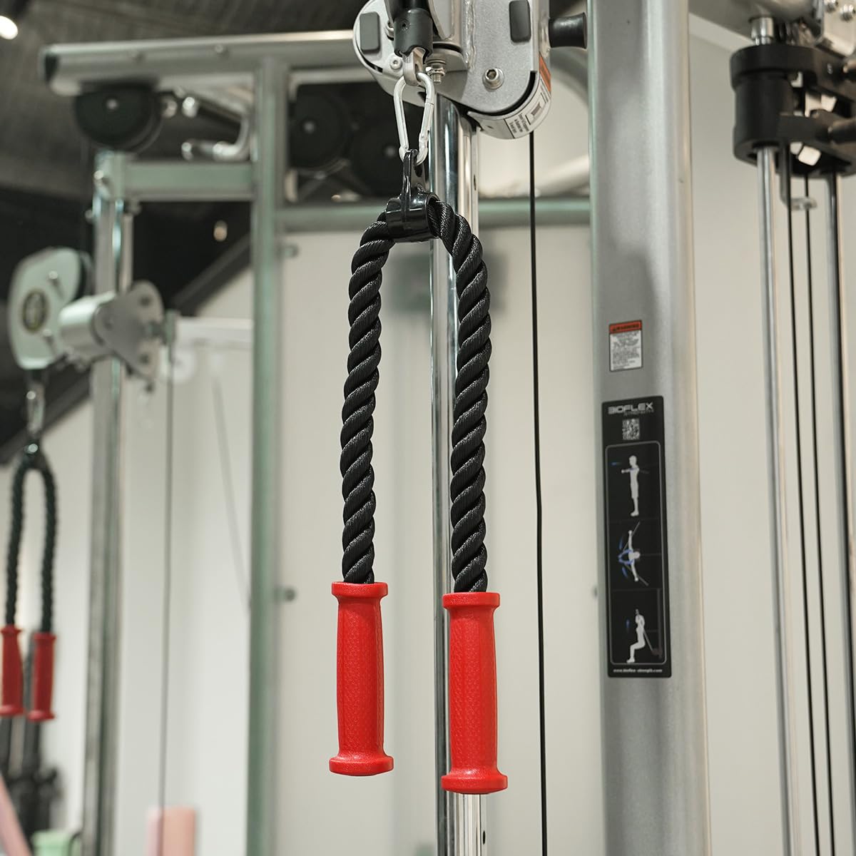 CYBEOE Ergonomic Tricep Rope, 27 Inch Red Grip Non-Slip Gym Rope Cable Attachment Wrist Relief Workout Rope Pull Down Attachment for Cable Machine (70cm)