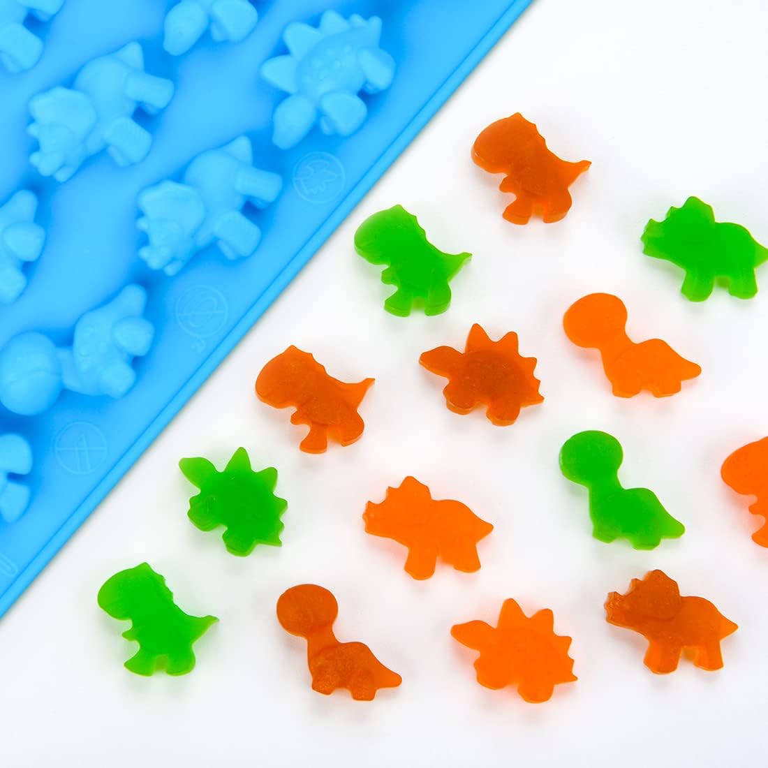Skiennix Gummy Molds - Bear, Dinosaur & Heart Silicone Candy Molds with 2 Droppers | Pack of 4