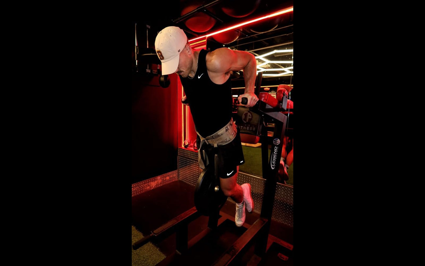 Brute Belt – The Ultimate Nylon Dip, Pull-Up and Squat Belt for Strength Training (Black, Small)