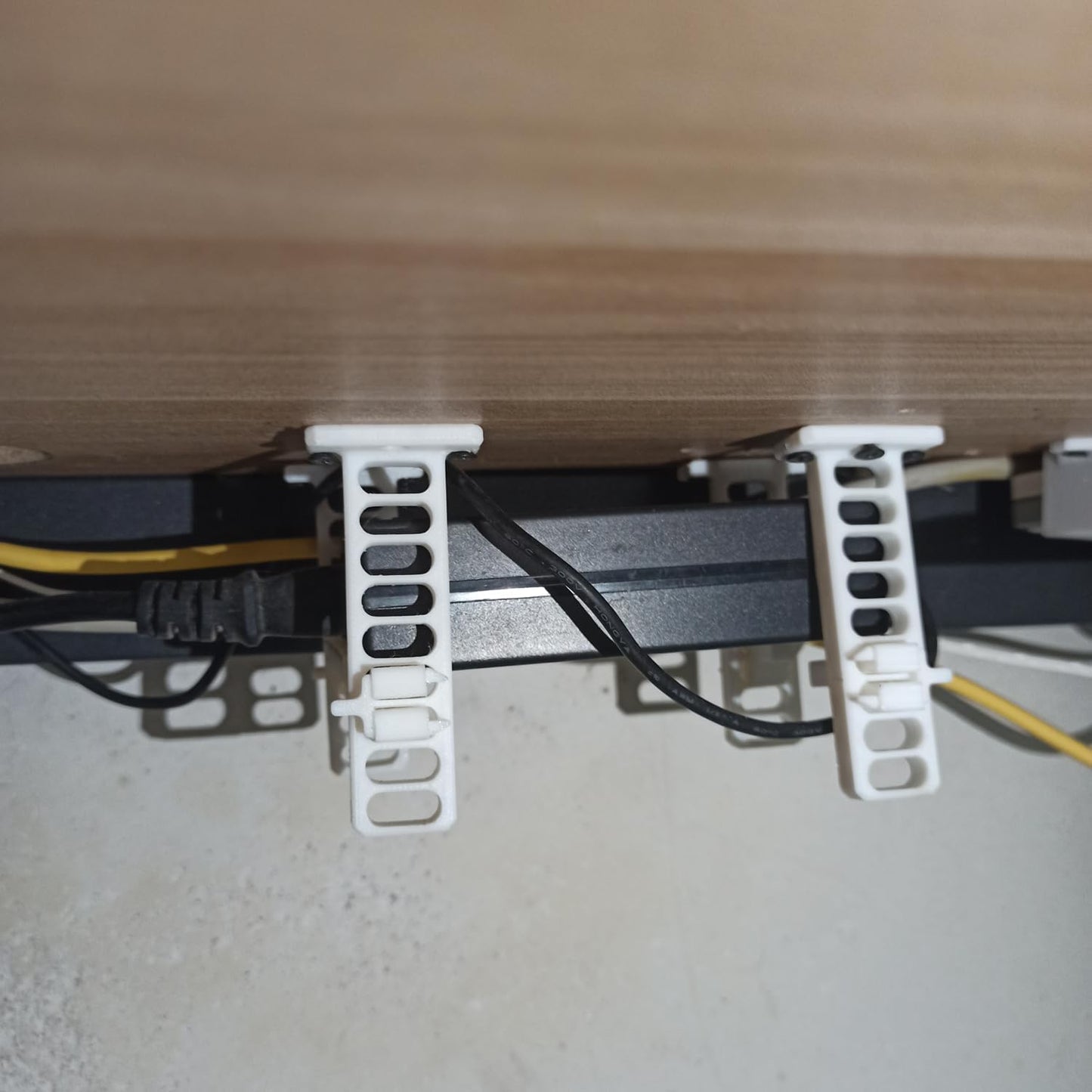 LekWinGi Universal Under Desk Mount for Power Brick Holder Docking Station Mount Power Strip (White)