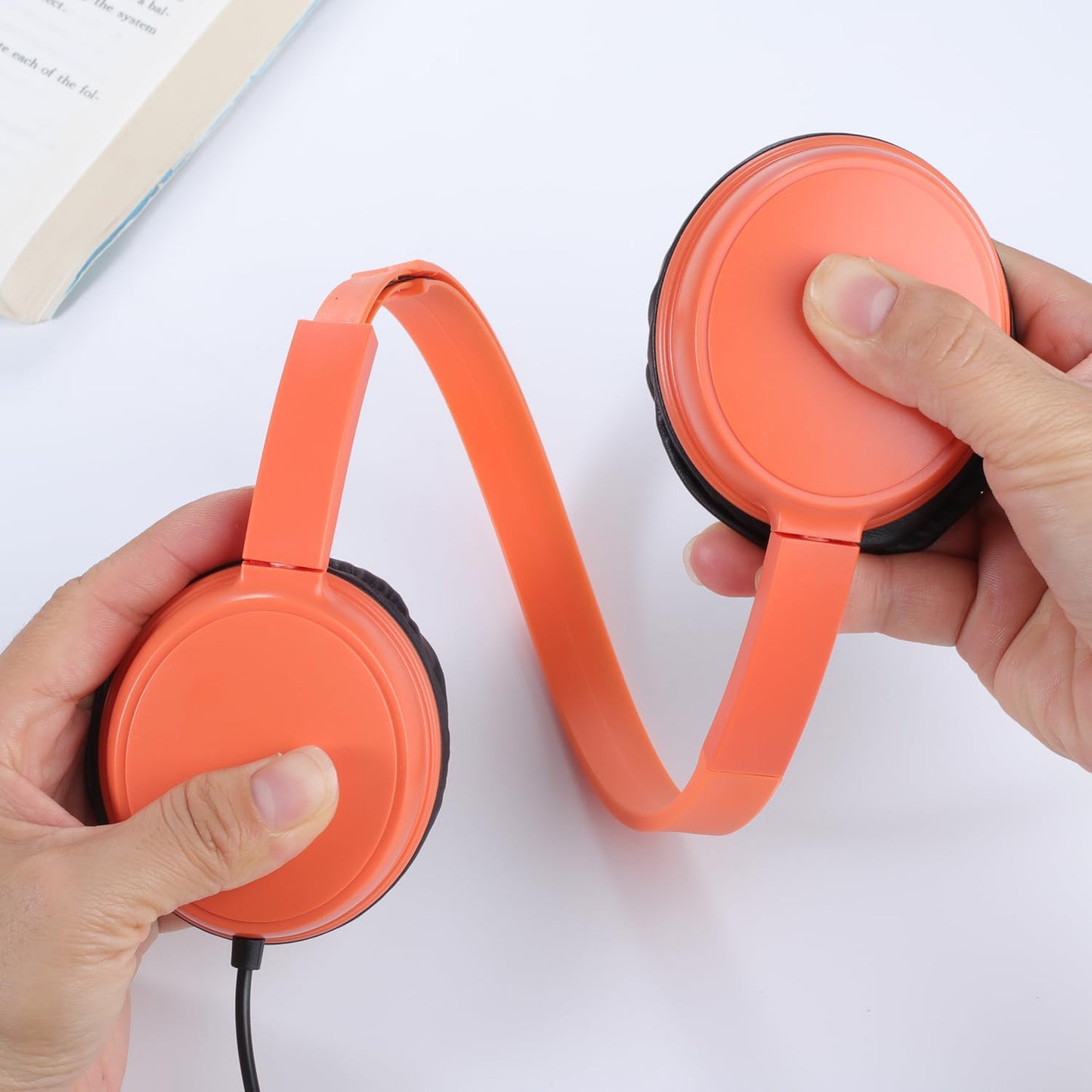 Waneni 2 Pack 3.5mm Headsets Wired Headphones Bulk for Classroom School, Pulg, Lightweight, Sturdy for Kids Students