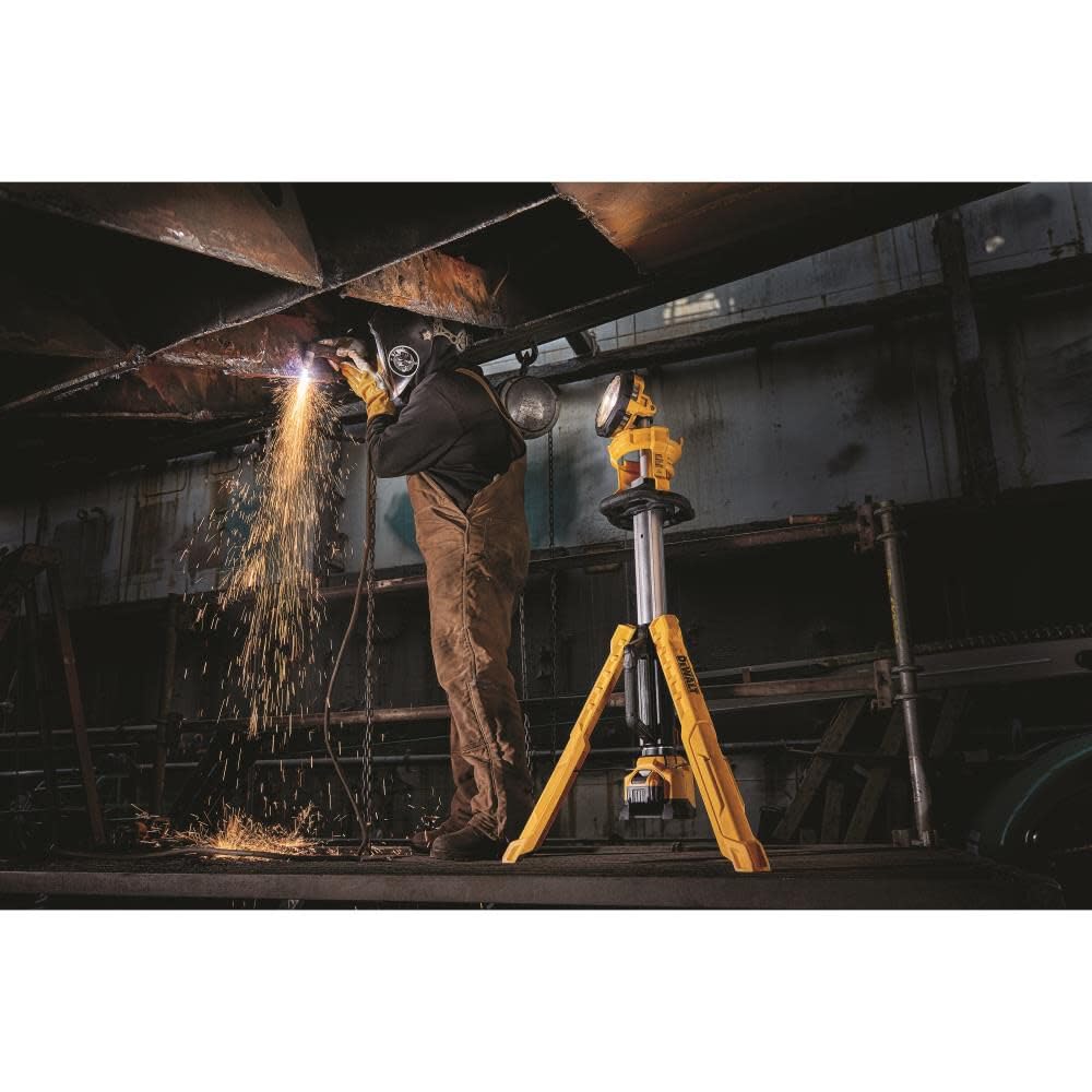 DEWALT 20V MAX LED Work Light with Stand, Tripod Light, 3000 Lumens of Brightness with 3 Modes, Tool Only (DCL079B)