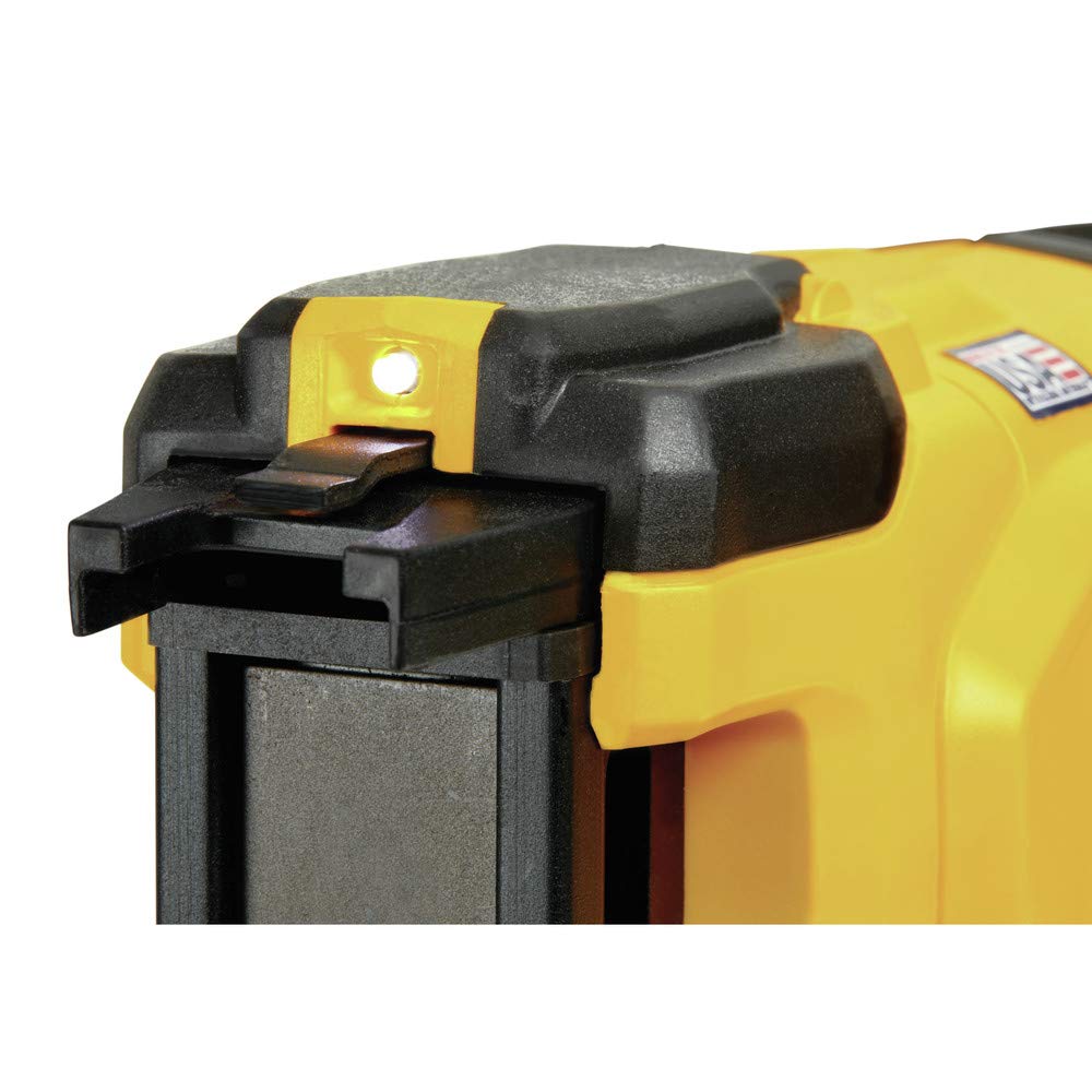 DEWALT 20V MAX* Stapler Kit for Cables (DCN701D1)