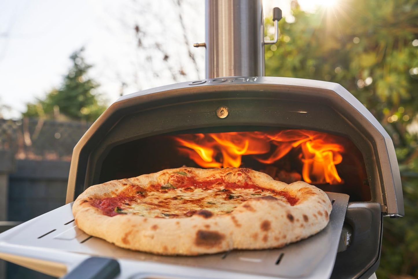 Ooni Karu 2 Multi-Fuel Outdoor Pizza Oven - Wood and Gas Outdoor Pizza Oven with Pizza Stone & Intergrated Thermometer, Pizza Oven Outdoor, Dual Fuel 12 Inch Pizza Maker, Outdoor Cooking Grill