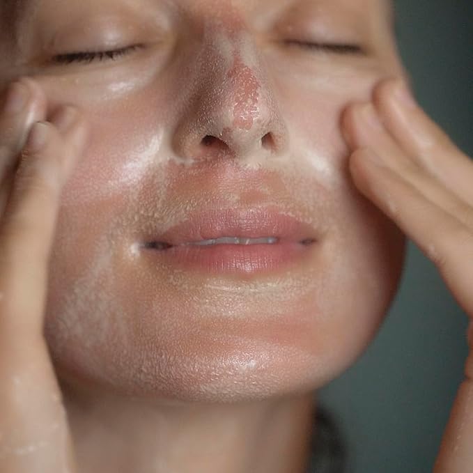 Enzyme and Acid Facial Pudding | Natural Cleansing and Masking | Raw Organic Honey, Silver, White Halloysite Clay, and Aromatic Plant Oils with Natural Exfoliating Acid | The Honey Mud | 100 ml