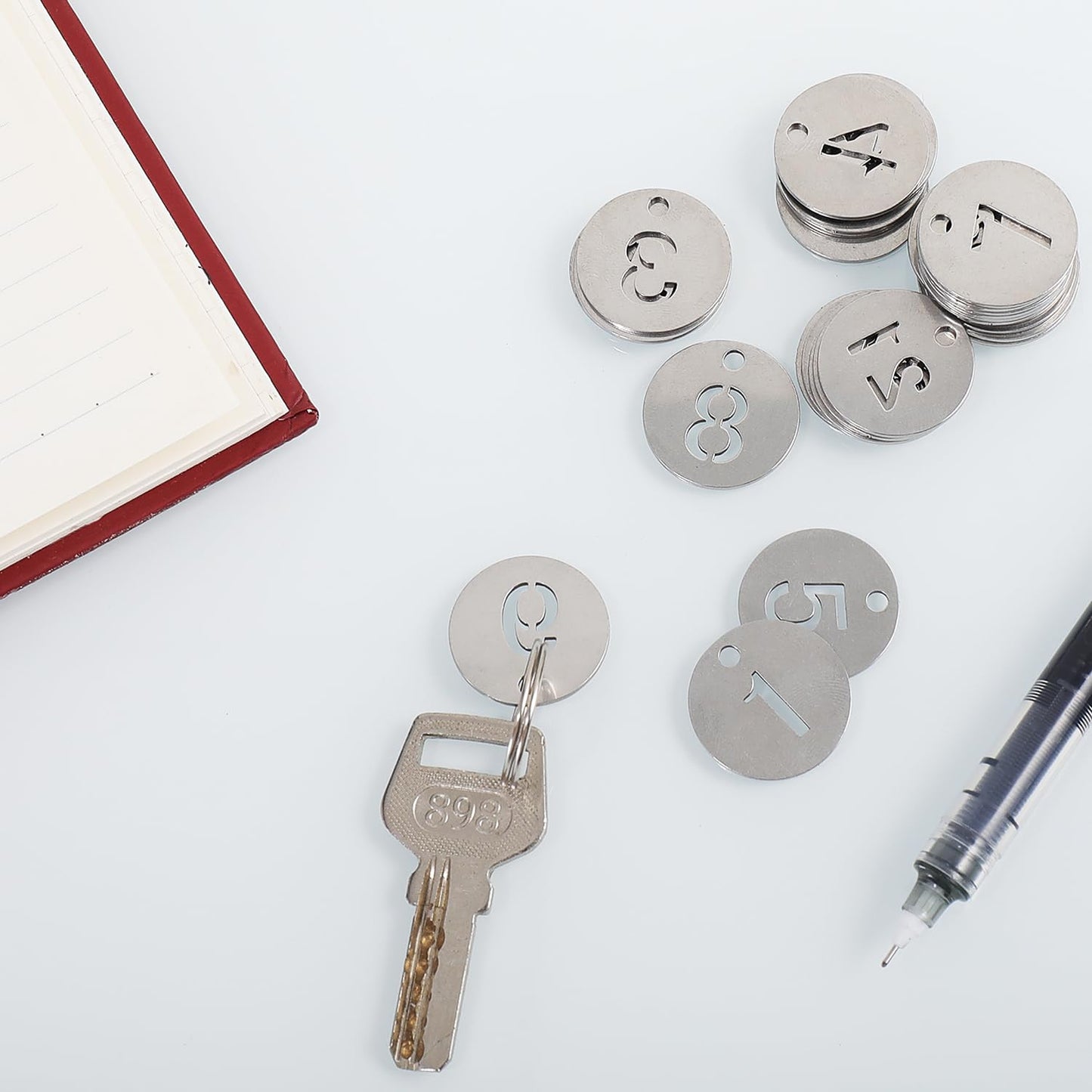 CenterZ Number Tags, Polished Stainless Steel 1 to 10 Numbered Key Tags with 10pcs Metal Split Ring (0.91 inch Diameter 0.04 inch Thick, Lightweight Hollow Numbers Round Keys ID Tag, Key Chain Labels)