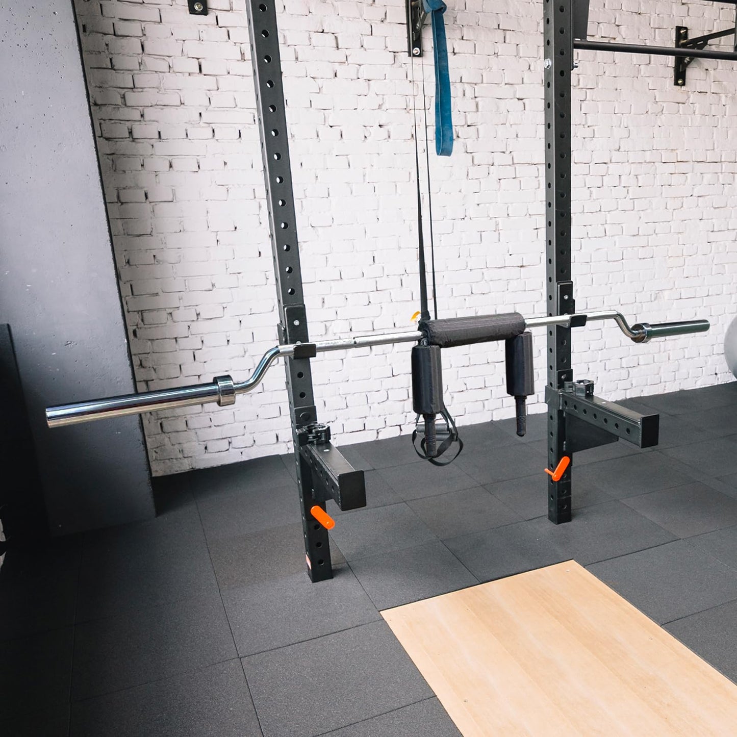 700LB Steel Safety Squat Bar with 2 Barbell Clips, Neck & Shoulder Pad & Removable Handle, Fits 2" Plates, Strength Training Bar (Without Weights)