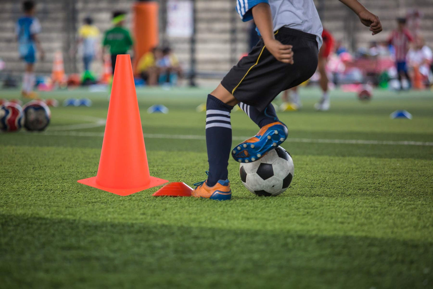 12 Inch 12 Pack Orange Traffic Training Cones, Plastic Safety Parking Cones, Agility Field Marker Cones for Soccer Basketball Football Drills Training, Outdoor Sport Activity & Festive Events