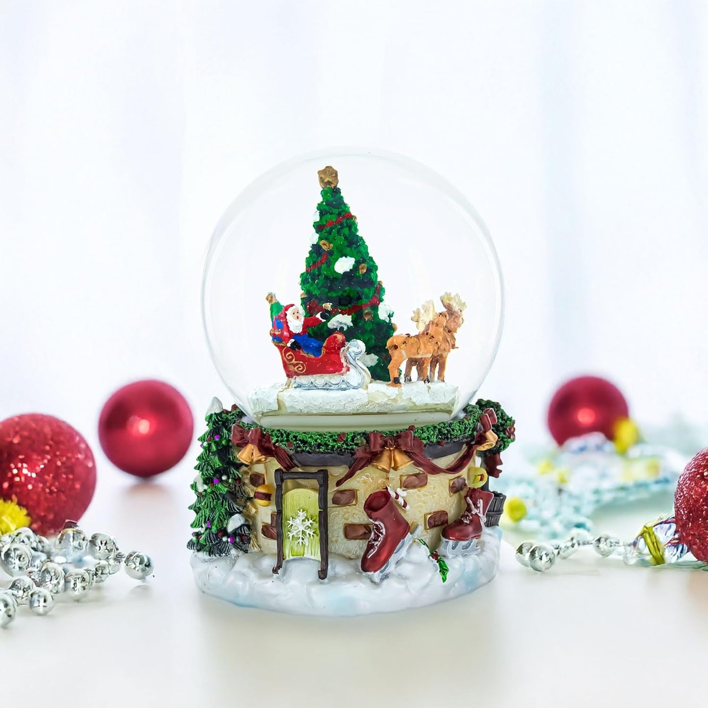 Rotating Santa's Tree Serenade | Musical Water Globe with Enchanting Holiday Scene