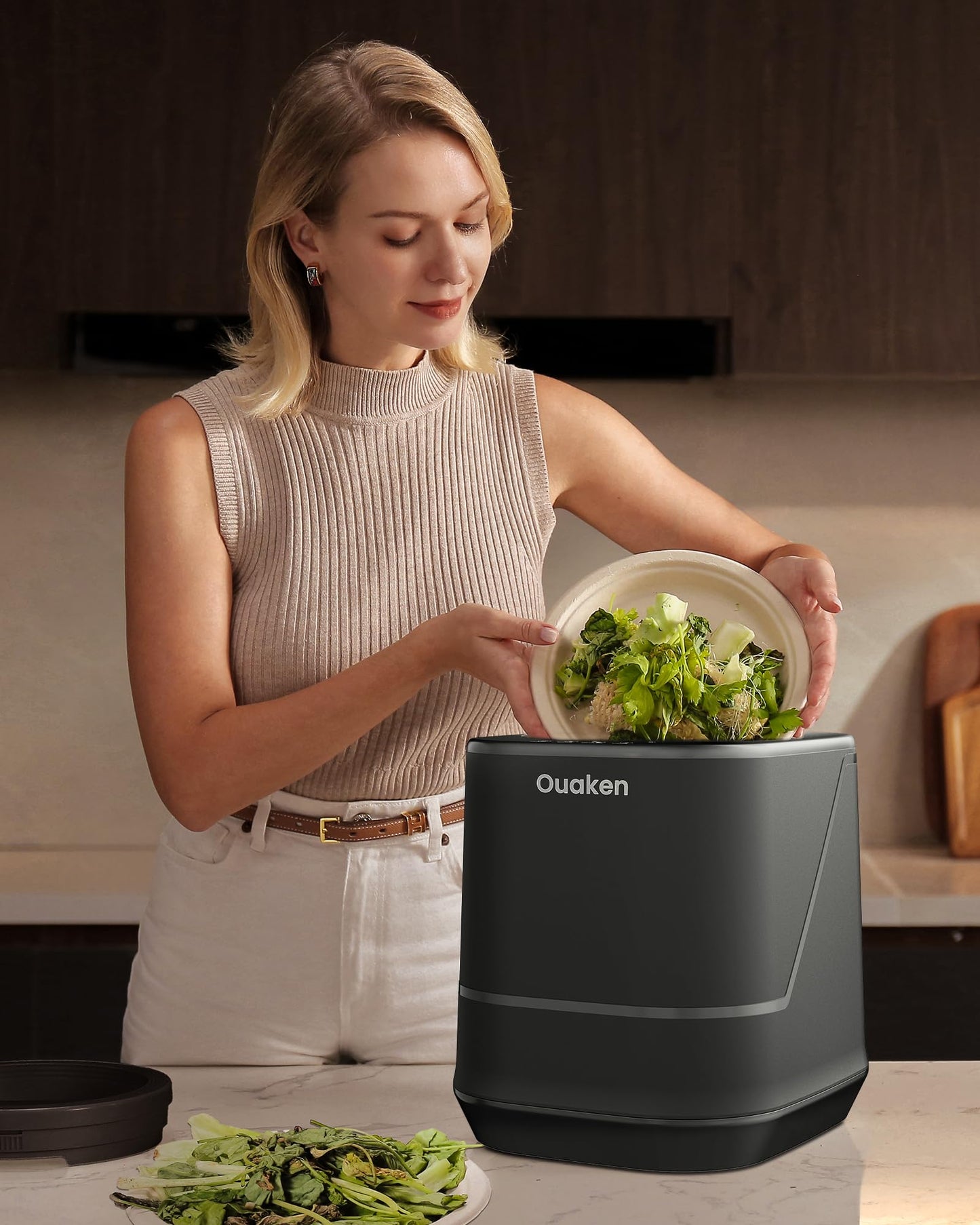 Ouaken 4L Electric Composter for Kitchen, Smart Countertop Compost Bin, Odorless | Low Noise | Auto-Cleaning | Turn Food Waste into Fertilizer, Indoor Food Waste Compost Machine, Black