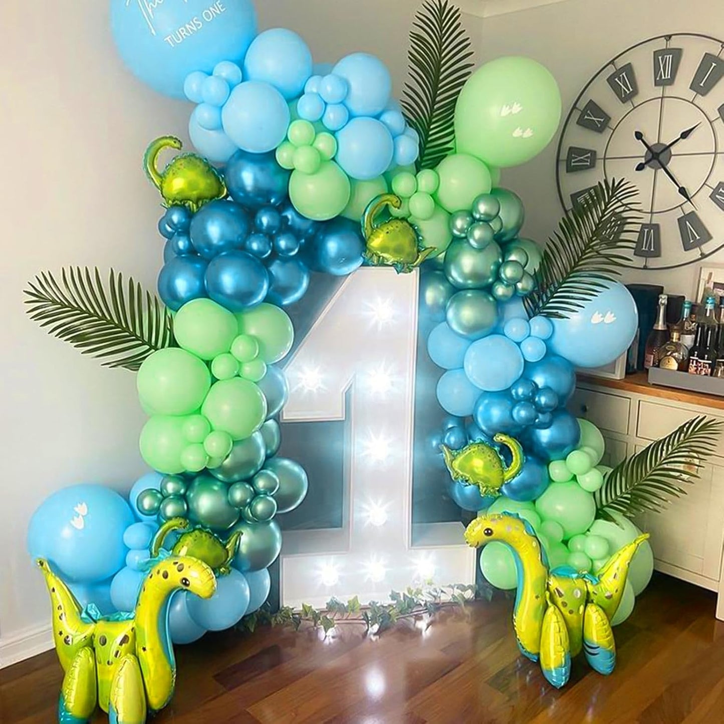 RUBFAC Green Balloon Garland Arch Kit - 138pcs Latex Balloons in Various Sizes for Birthday, Graduation, Baby Shower & Wedding Decor