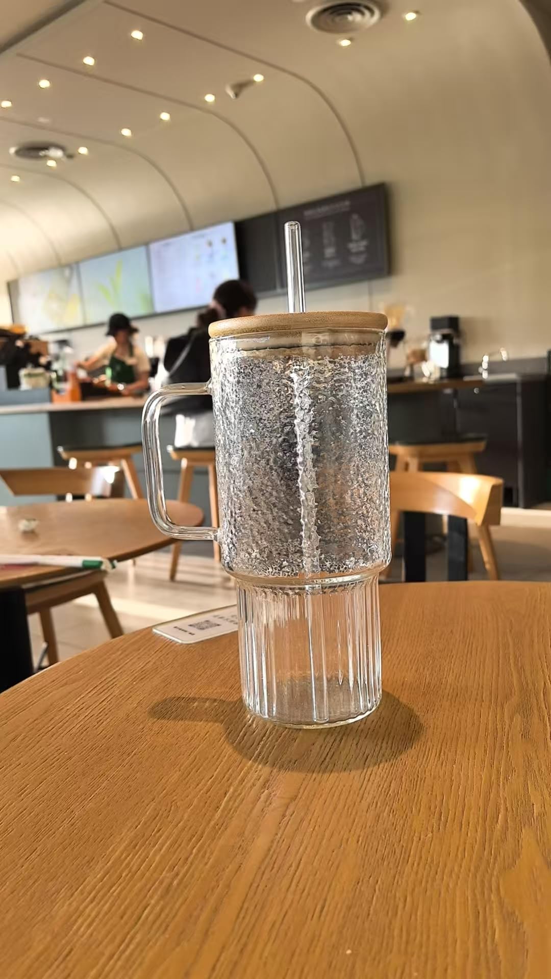 Oroklis 32oz Ribbed Glass Cup with Handle Lid and Straw, Borosilicate Glass Tumblers, Iced Coffee Cups Modern Glass Mug Hot/Cold Drinks for Smoothies, Tea, and Juice (clear-1 Pack-Bamboo Lid)