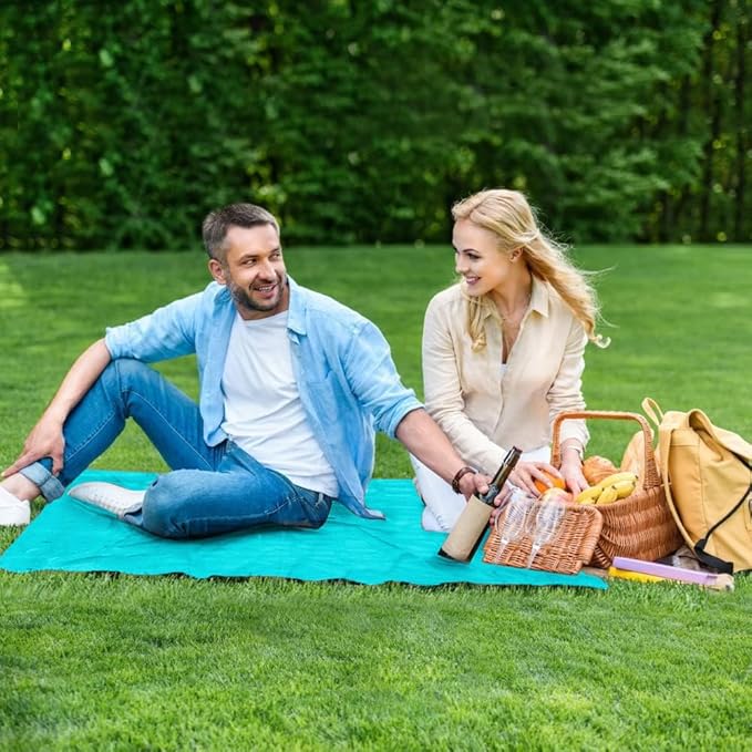 Pocket Picnic Blanket for 1-2 Persons, 43.3x55.12″ Sand Free Beach Blanket, SandProof Waterproof Foldable Beach Mat, Lightweight Picnic Mat for Outdoor Hiking Camping Travel(Blue)