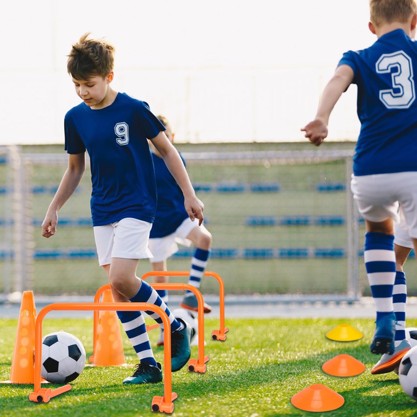 Hikeen Agility Speed Training Hurdles, Adjustable Agility Training Hurdles for Football, Basketball, Soccer Hurdles Training Equipment Set of 6, with 12 Marker Cones, 1 Storage Bag