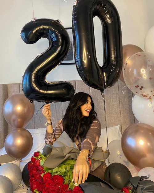 Black Number 25 Balloon - 40 Inch 25th Birthday Decoration for Men & Women | Elegant Party Supplies