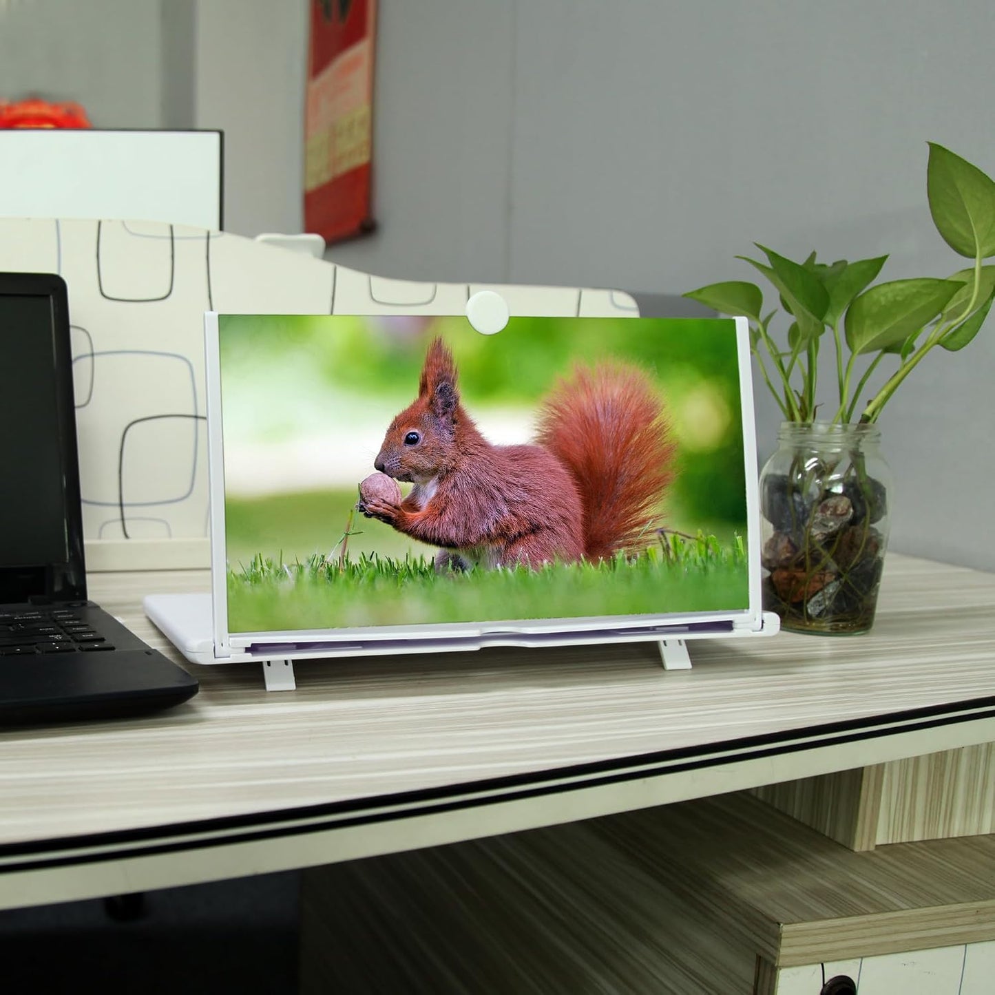 Ailenyun 14" 3D 14 inches) Mobile Phone Screen Magnifier, HD Projector for Movies & Videos, Foldable Stand with Screen