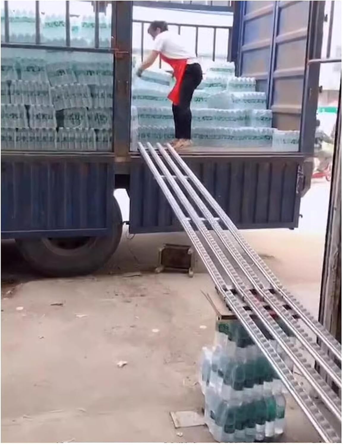 CHENWMZ Stainless Steel Roller Conveyor Belt for Commercial Truck Trailer and Warehouses 2 Slide 200cm Long Light Duty Conveyor Table with Plastic Rollers and Stainless Steel Frame