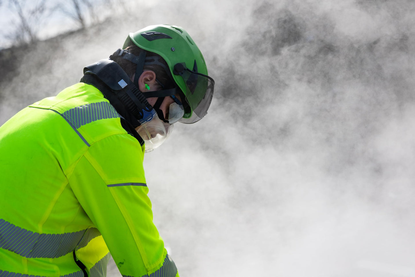 CleanSpace® WORK Kit with Medium mask - Lightweight, Ready-To-Use Reusable Powered Respirator Kit. For use where respiratory protection against airborne particulates (dust, mists, fumes) is required