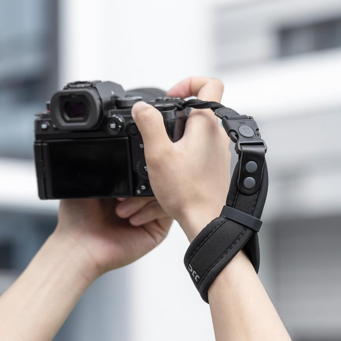 R5 R6 R10 M6 M50 M200 A7V A7IV A7III A7 A7II A7RV A7RIV A7RIII A7S JJC Updated Soft Camera Hand Strap Wrist Strap