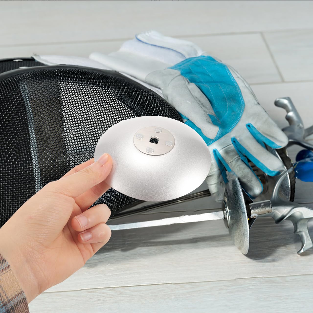 Gogogmee Fencing Hand Guard 4.13In Lightweight Sword Handguard Protective Plate for Training and Competition Foil Saber Hands Guard