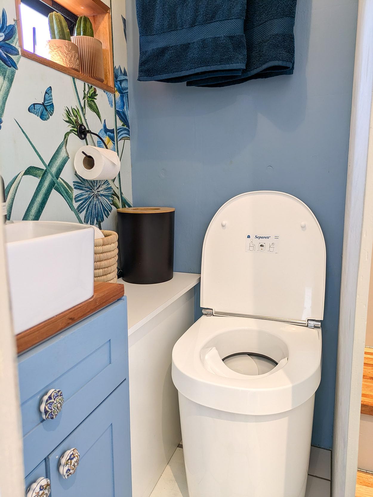 Separett Tiny Self-Contained Urine-Separating Compost Toilet | Built-in Urine Container with Emptying Sensor | No Additives or Mixing Needed | for Vans, RVs, Cabins, and Boats