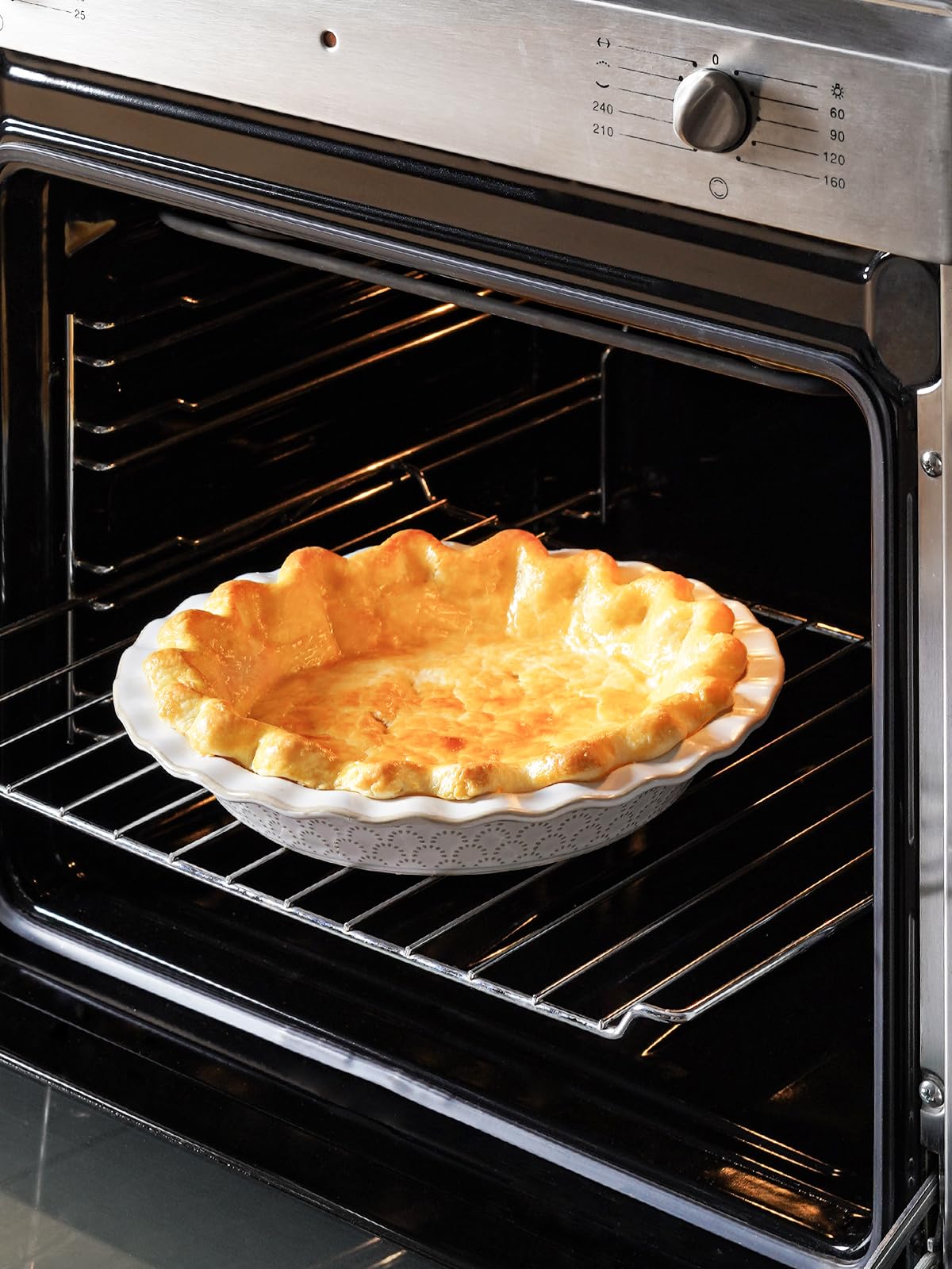 LE TAUCI Pie Pans for Baking 9 Inch, Ceramic Pie Plate for Apple Pie, Round Baking Dish Oven Safe, Embossment Housewarming Wedding Present - 36 OZ, Set of 2, Fireworks + Honey Comb, Arctic White